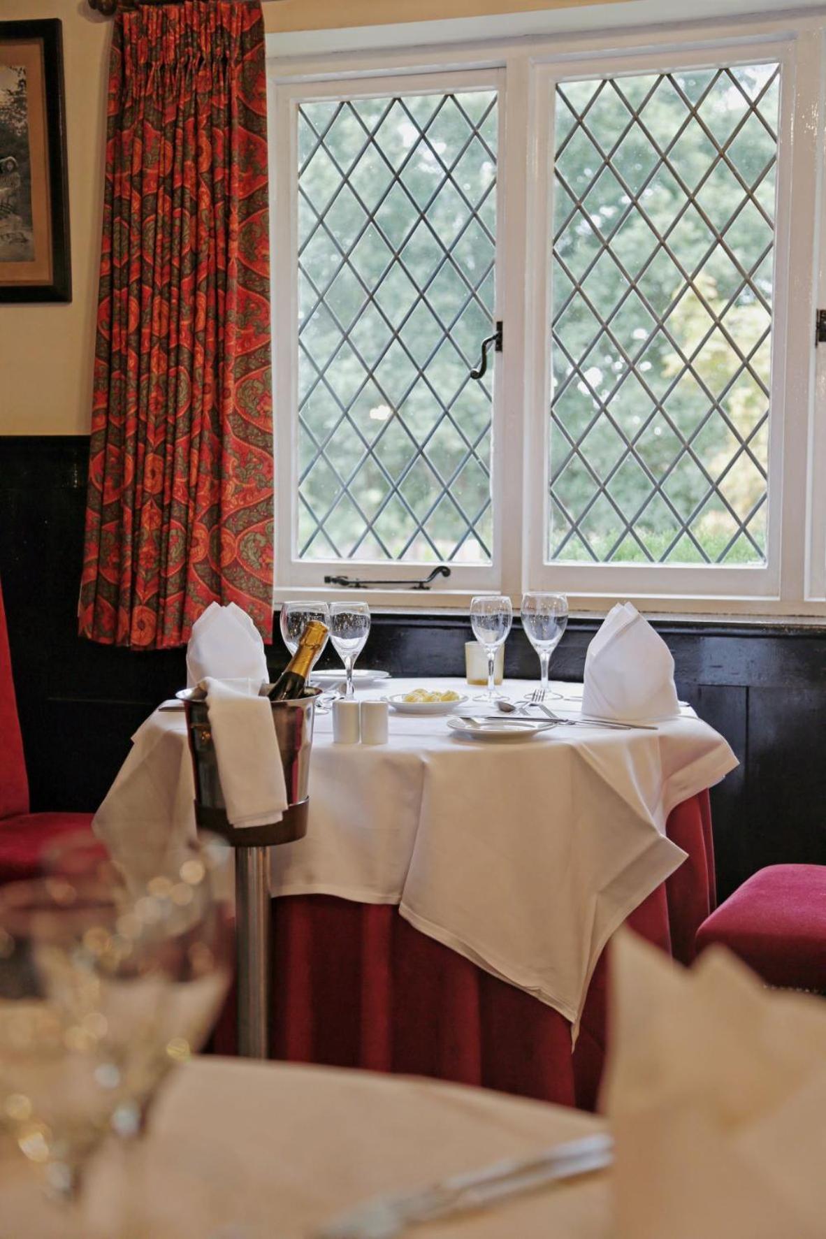 The Brickwall Hotel Sedlescombe Buitenkant foto